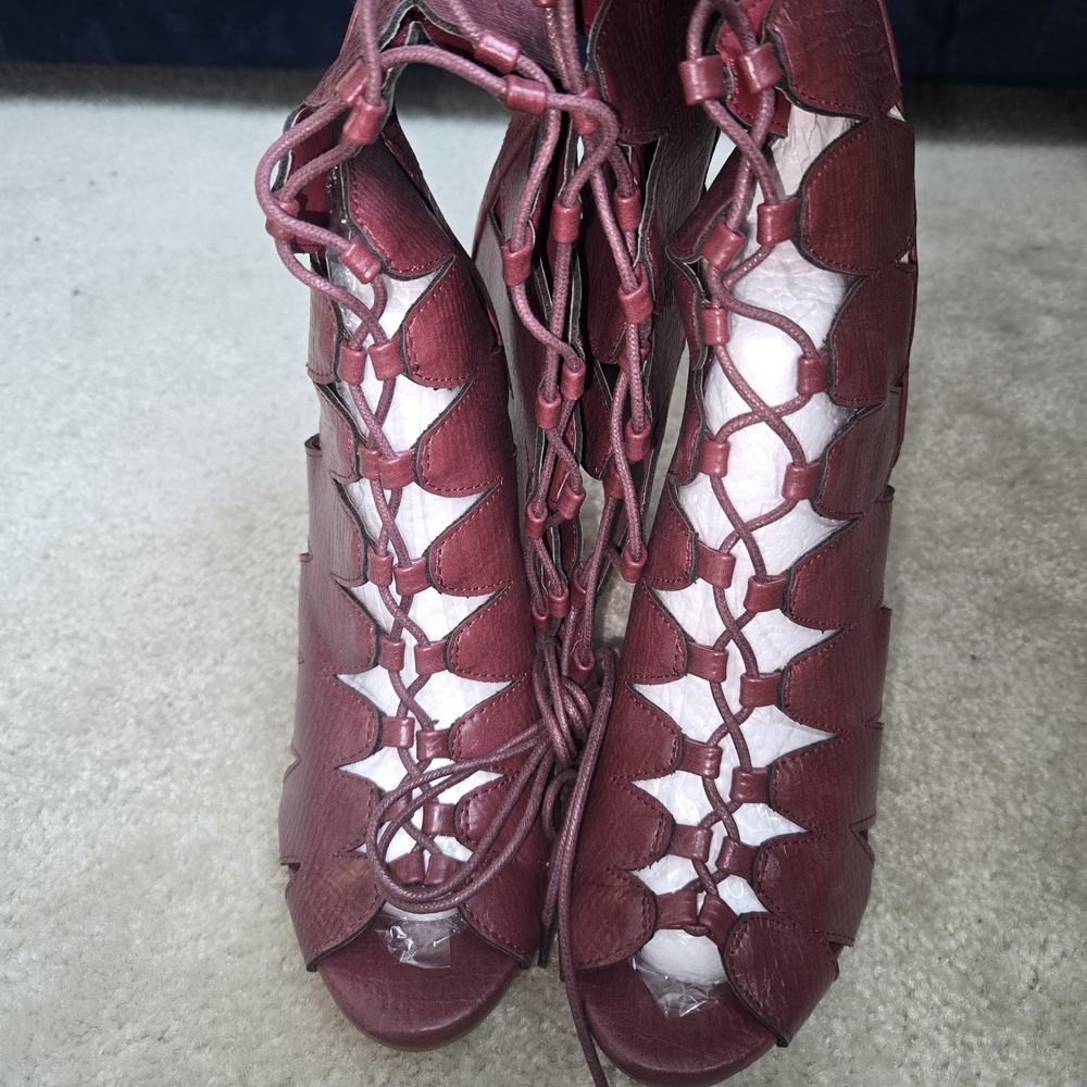 Elegant Burgundy Lace-Up Heels - Picture 3 of 3